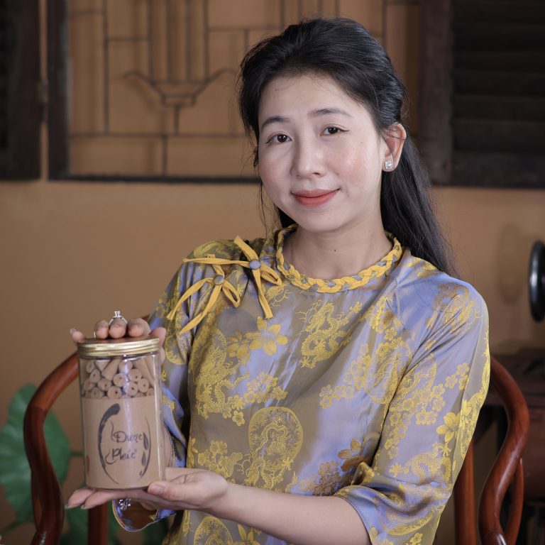 Nụ trầm xông nhà 12 năm tuổi